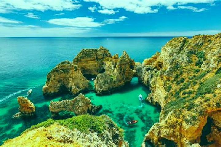 Queen Amber slot